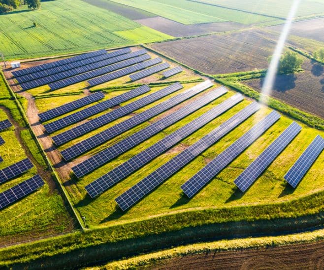 Why Should Farmers Invest In Solar Panels-min